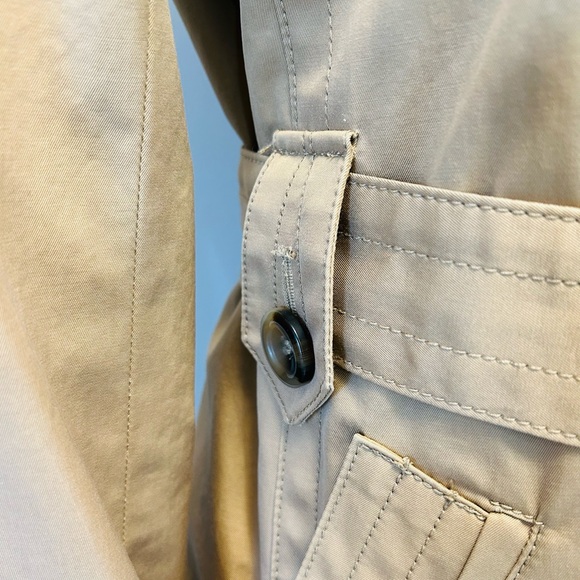 Massimo Dutti Trench Coat - fall and spring wear - Picture 8 of 14